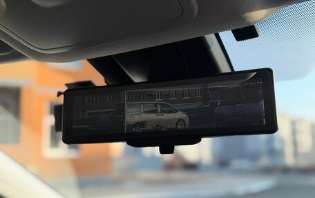 Toyota Prius IV XW50, 2022 год, 2 050 000 рублей, 22 фотография