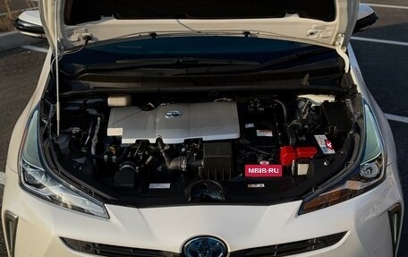 Toyota Prius IV XW50, 2022 год, 2 050 000 рублей, 24 фотография