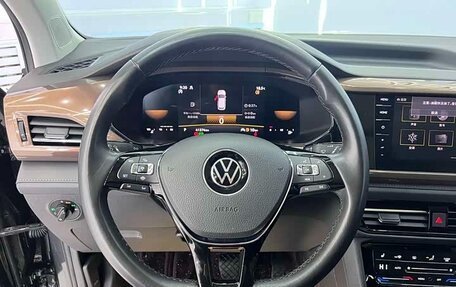 Volkswagen Tharu, 2022 год, 1 900 000 рублей, 18 фотография
