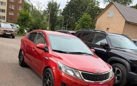 KIA Rio III рестайлинг, 2013 год, 735 000 рублей, 1 фотография