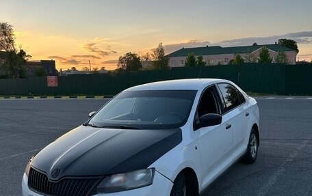 Skoda Rapid I, 2015 год, 600 000 рублей, 2 фотография