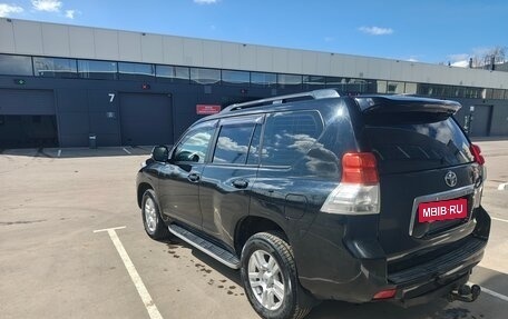 Toyota Land Cruiser Prado 150 рестайлинг 2, 2010 год, 2 850 000 рублей, 5 фотография