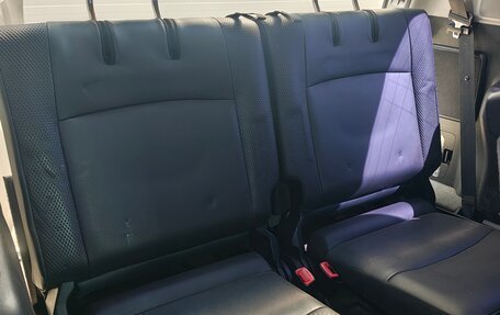 Toyota Land Cruiser Prado 150 рестайлинг 2, 2010 год, 2 850 000 рублей, 12 фотография