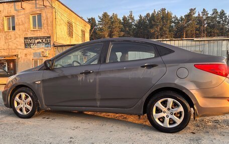 Hyundai Solaris II рестайлинг, 2013 год, 584 000 рублей, 5 фотография