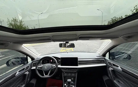 Volkswagen Tiguan II, 2022 год, 2 190 025 рублей, 4 фотография