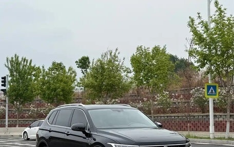 Volkswagen Tiguan II, 2022 год, 2 190 025 рублей, 3 фотография