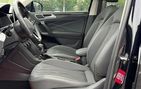 Volkswagen Tiguan II, 2022 год, 2 190 025 рублей, 6 фотография