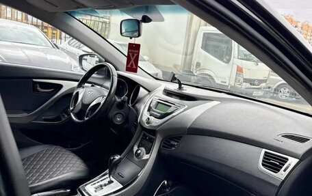 Hyundai Elantra V, 2011 год, 680 000 рублей, 5 фотография