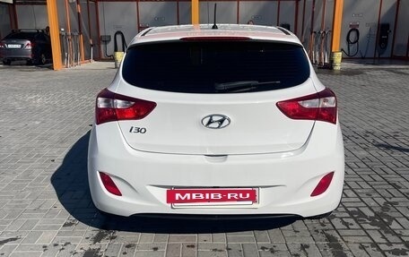 Hyundai i30 II рестайлинг, 2014 год, 1 060 000 рублей, 3 фотография