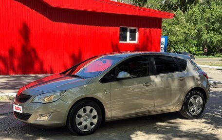 Opel Astra J, 2012 год, 498 000 рублей, 3 фотография