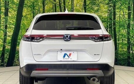 Honda Vezel, 2022 год, 1 650 000 рублей, 4 фотография
