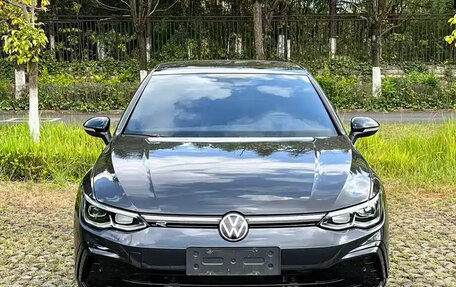 Volkswagen Golf VIII, 2022 год, 1 599 003 рублей, 2 фотография