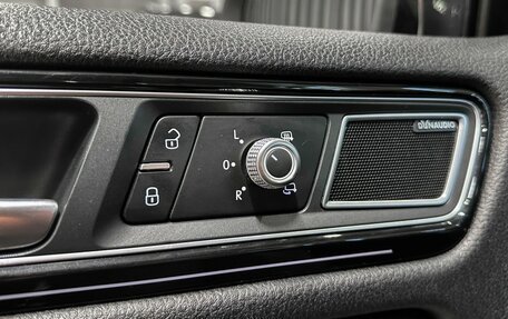 Volkswagen Touareg III, 2016 год, 2 697 000 рублей, 19 фотография