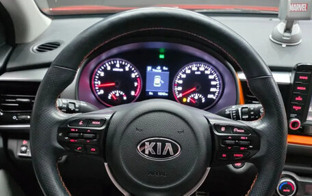 KIA Stonic, 2019 год, 1 476 077 рублей, 8 фотография