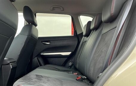 Suzuki Escudo IV, 2022 год, 1 570 000 рублей, 13 фотография