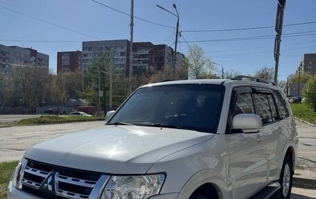 Mitsubishi Pajero IV, 2013 год, 2 530 000 рублей, 3 фотография