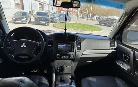 Mitsubishi Pajero IV, 2013 год, 2 530 000 рублей, 9 фотография