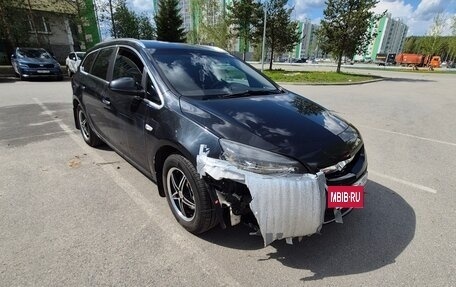 Opel Astra J, 2013 год, 960 000 рублей, 2 фотография