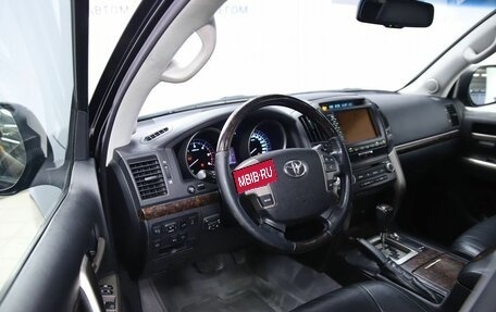Toyota Land Cruiser 200, 2011 год, 3 490 000 рублей, 10 фотография