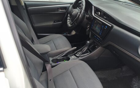 Toyota Corolla, 2018 год, 1 850 000 рублей, 10 фотография