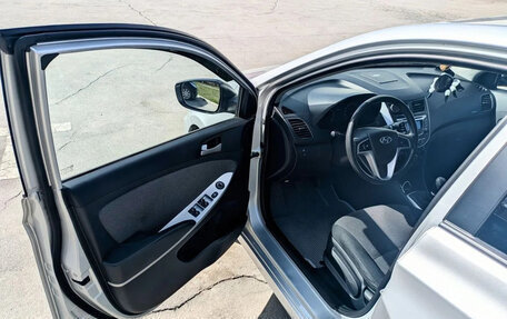 Hyundai Solaris II рестайлинг, 2014 год, 720 000 рублей, 2 фотография