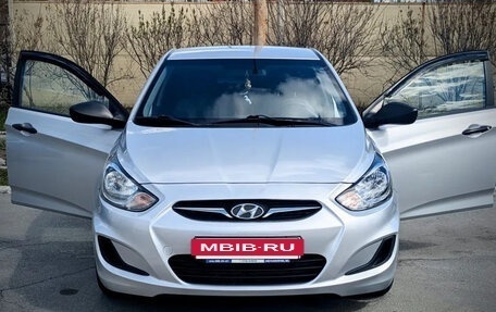 Hyundai Solaris II рестайлинг, 2014 год, 720 000 рублей, 8 фотография