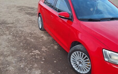 Volkswagen Jetta VI, 2011 год, 1 000 000 рублей, 5 фотография