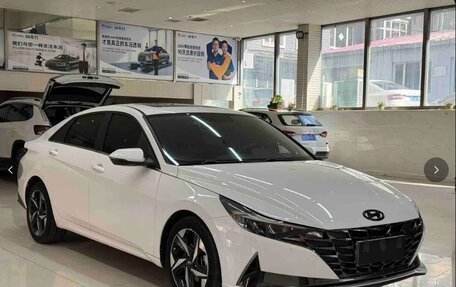Hyundai Elantra, 2023 год, 1 600 000 рублей, 3 фотография