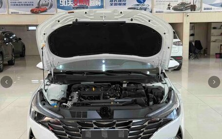 Hyundai Elantra, 2023 год, 1 600 000 рублей, 8 фотография