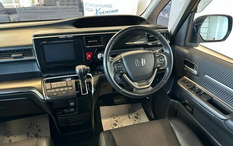 Honda Stepwgn IV, 2015 год, 1 999 000 рублей, 15 фотография
