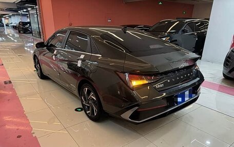 Hyundai Elantra, 2023 год, 1 410 000 рублей, 3 фотография