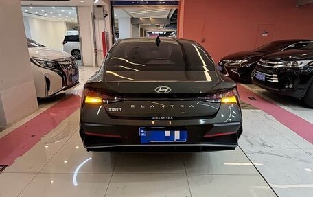 Hyundai Elantra, 2023 год, 1 410 000 рублей, 5 фотография