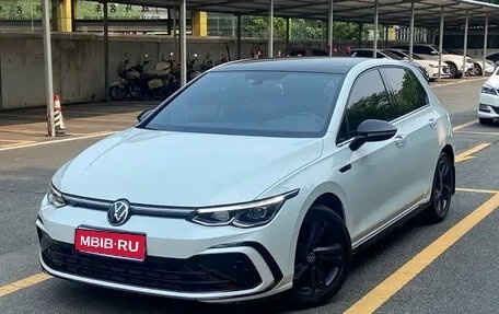 Volkswagen Golf VIII, 2023 год, 1 570 028 рублей, 1 фотография