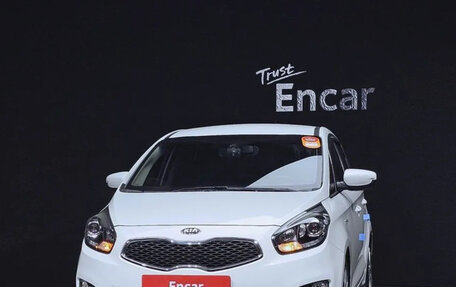 KIA Carens III (RP), 2016 год, 1 361 077 рублей, 1 фотография