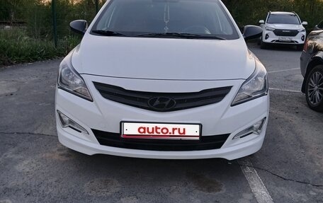 Hyundai Solaris II рестайлинг, 2015 год, 970 000 рублей, 1 фотография