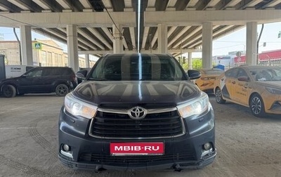 Toyota Highlander III, 2014 год, 2 300 000 рублей, 1 фотография