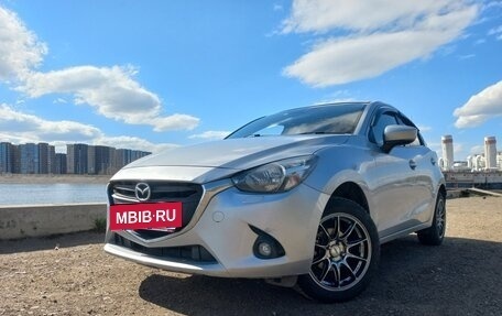Mazda Demio IV, 2017 год, 850 000 рублей, 3 фотография