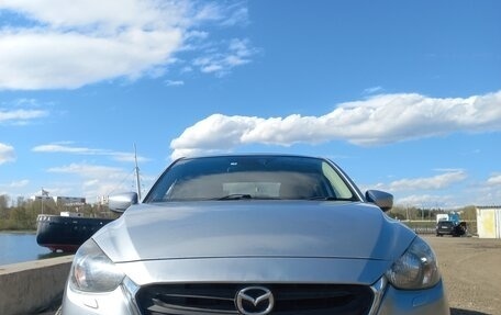 Mazda Demio IV, 2017 год, 850 000 рублей, 2 фотография