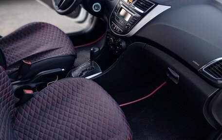 Hyundai Solaris II рестайлинг, 2015 год, 970 000 рублей, 10 фотография