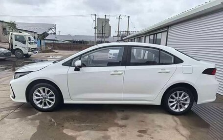 Toyota Corolla, 2022 год, 1 010 000 рублей, 4 фотография