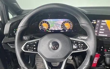 Volkswagen Golf VIII, 2023 год, 1 690 005 рублей, 10 фотография