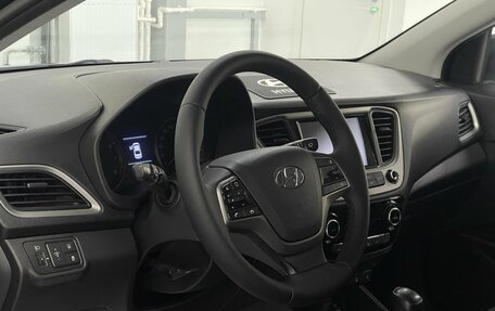 Hyundai Solaris II рестайлинг, 2018 год, 1 329 000 рублей, 8 фотография
