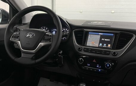 Hyundai Solaris II рестайлинг, 2018 год, 1 329 000 рублей, 11 фотография