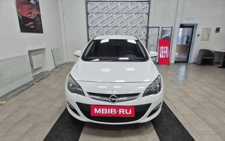 Opel Astra J, 2013 год, 696 000 рублей, 2 фотография