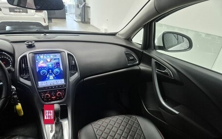 Opel Astra J, 2013 год, 696 000 рублей, 24 фотография