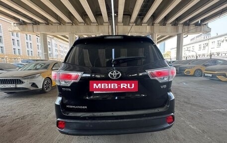Toyota Highlander III, 2014 год, 2 300 000 рублей, 5 фотография