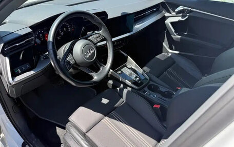 Audi A3, 2024 год, 1 800 123 рублей, 5 фотография