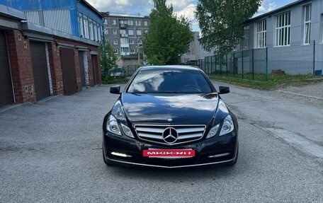 Mercedes-Benz E-Класс, 2011 год, 1 170 000 рублей, 6 фотография