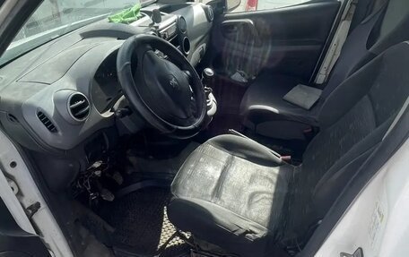 Peugeot Partner II рестайлинг 2, 2013 год, 230 000 рублей, 4 фотография