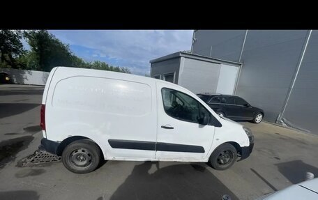 Peugeot Partner II рестайлинг 2, 2013 год, 230 000 рублей, 8 фотография